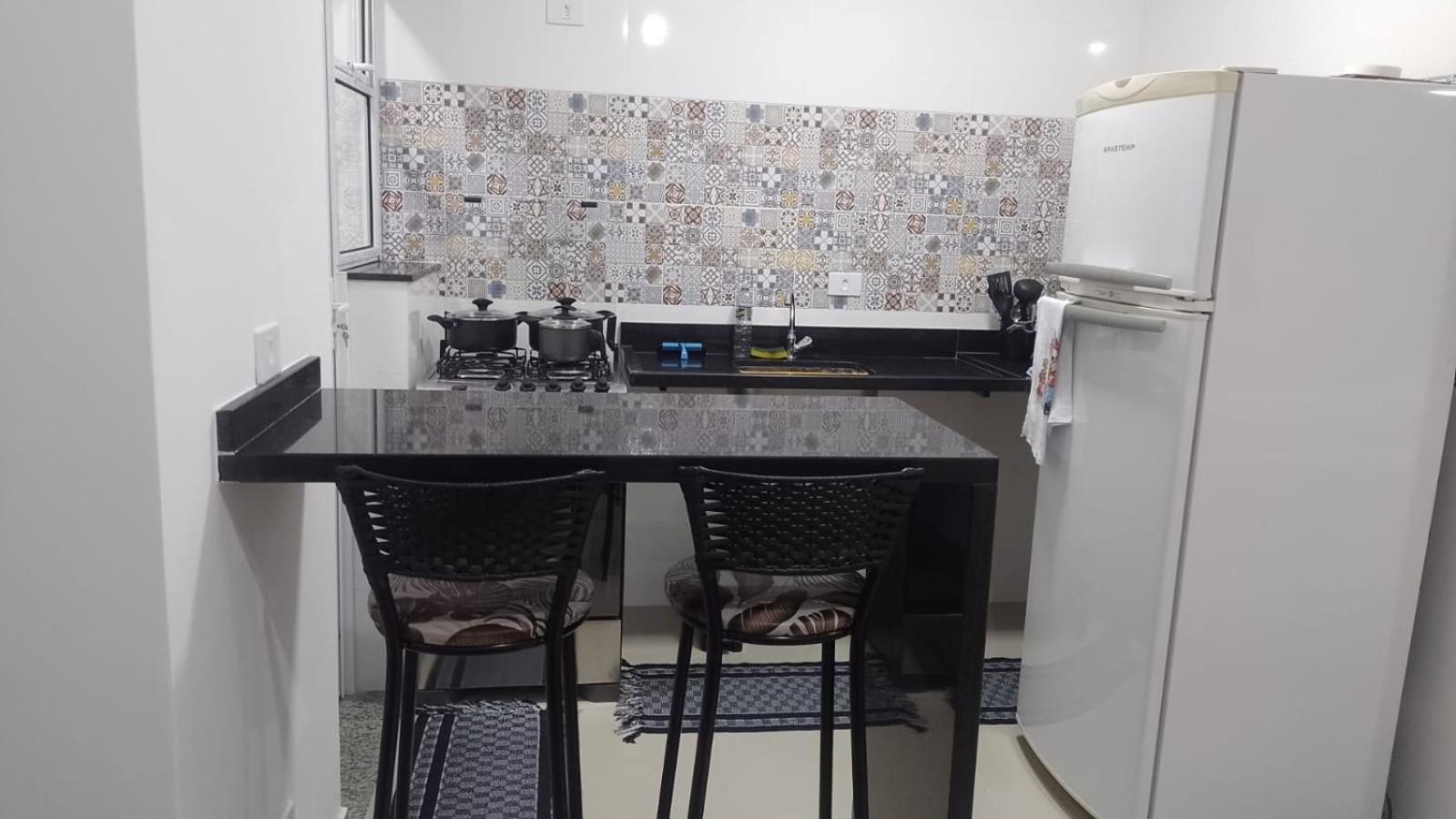 Casa Sete Enseada Ar Cond Suite E Estacionamento Gratis E Uma Otima Localizacao Na Enseada Guarujá Exterior photo